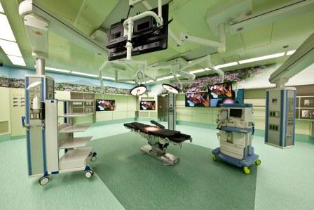 鳥取大学医学部付属病院の、鳥取県の大山をイメージした手術室